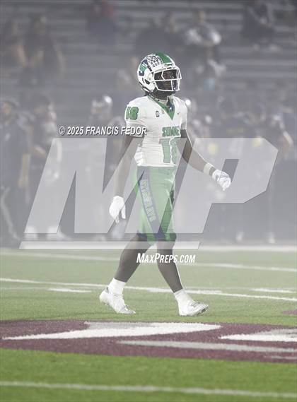 Thumbnail 2 in Sumner @ Riverview Sarasota (FHSAA 7A Regional) photogallery.