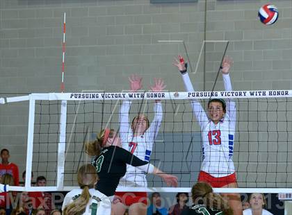Thumbnail 1 in Granite Bay vs. Los Alamitos (CIF State D1 Final) photogallery.