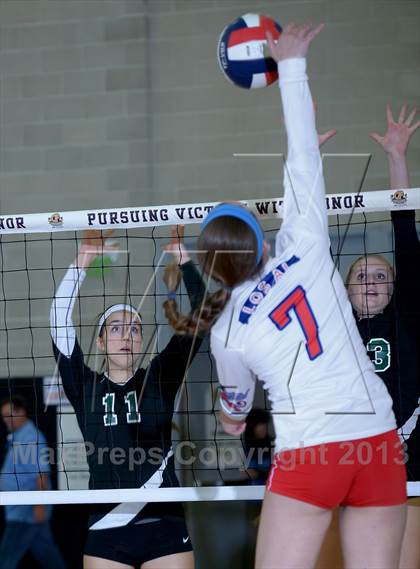 Thumbnail 1 in Granite Bay vs. Los Alamitos (CIF State D1 Final) photogallery.