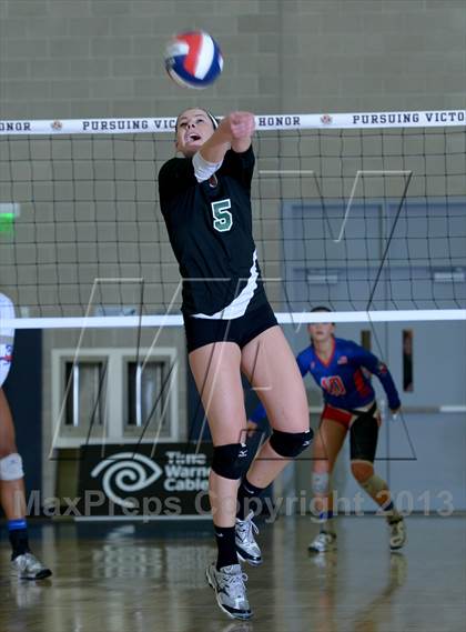 Thumbnail 2 in Granite Bay vs. Los Alamitos (CIF State D1 Final) photogallery.