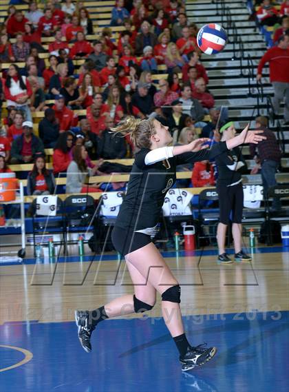 Thumbnail 2 in Granite Bay vs. Los Alamitos (CIF State D1 Final) photogallery.
