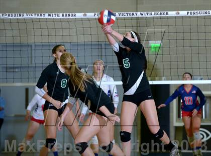 Thumbnail 1 in Granite Bay vs. Los Alamitos (CIF State D1 Final) photogallery.