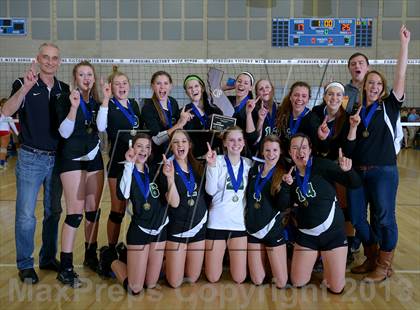 Thumbnail 1 in Granite Bay vs. Los Alamitos (CIF State D1 Final) photogallery.