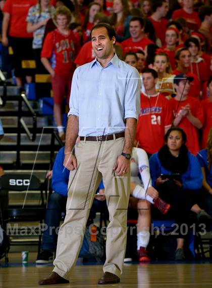Thumbnail 2 in Granite Bay vs. Los Alamitos (CIF State D1 Final) photogallery.