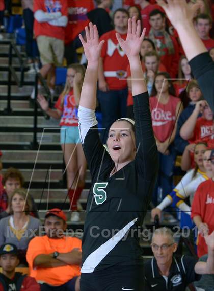 Thumbnail 3 in Granite Bay vs. Los Alamitos (CIF State D1 Final) photogallery.