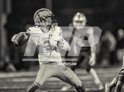 Thumbnail 3 in Corona del Mar vs. Edison photogallery.