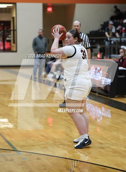 Thumbnail 3 in Gary Vs Woden (Bobcat Classic) photogallery.