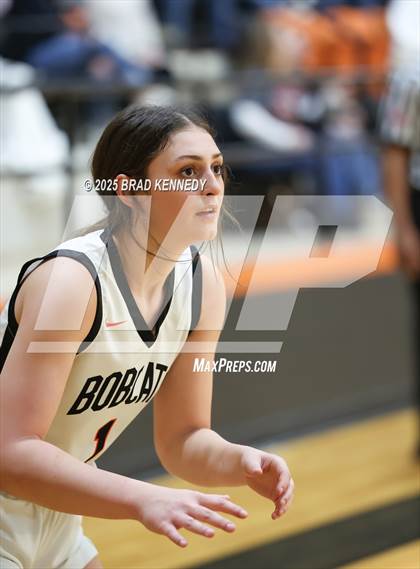 Thumbnail 3 in Gary Vs Woden (Bobcat Classic) photogallery.