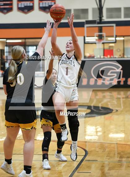 Thumbnail 2 in Gary Vs Woden (Bobcat Classic) photogallery.