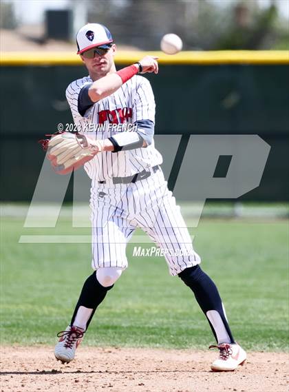 Thumbnail 3 in Green Mountain vs. Pocatello (Coach Bob National Invitational) photogallery.