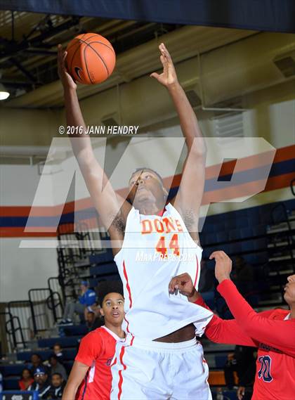Thumbnail 3 in Crossroads vs. Cathedral Catholic (Tarkanian Classic) photogallery.