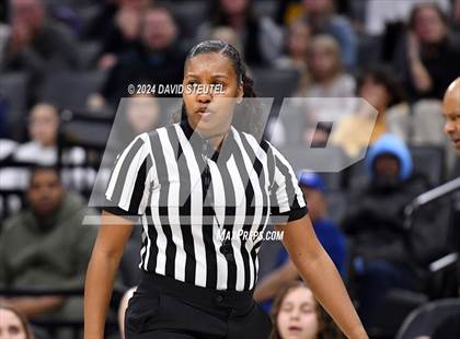 Thumbnail 3 in Bishop Montgomery vs. Bishop O'Dowd (CIF State D1 Final) photogallery.