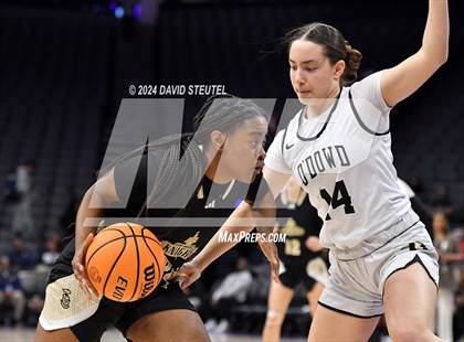 Thumbnail 3 in Bishop Montgomery vs. Bishop O'Dowd (CIF State D1 Final) photogallery.