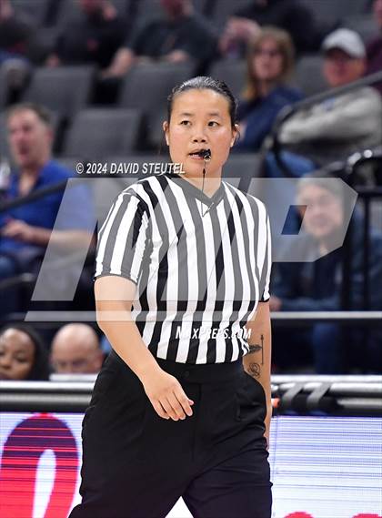 Thumbnail 2 in Bishop Montgomery vs. Bishop O'Dowd (CIF State D1 Final) photogallery.