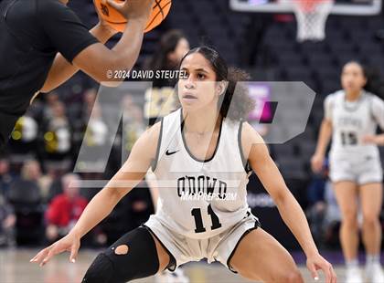 Thumbnail 3 in Bishop Montgomery vs. Bishop O'Dowd (CIF State D1 Final) photogallery.