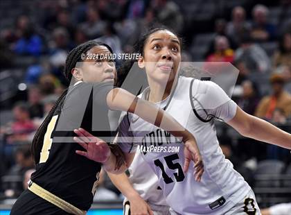 Thumbnail 1 in Bishop Montgomery vs. Bishop O'Dowd (CIF State D1 Final) photogallery.
