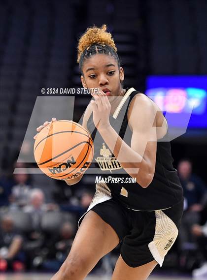 Thumbnail 1 in Bishop Montgomery vs. Bishop O'Dowd (CIF State D1 Final) photogallery.
