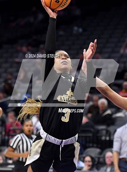 Thumbnail 2 in Bishop Montgomery vs. Bishop O'Dowd (CIF State D1 Final) photogallery.