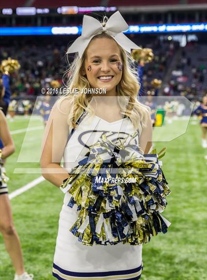 Thumbnail 3 in Klein Collins vs. DeSoto (UIL 6A Division II Semifinal) photogallery.