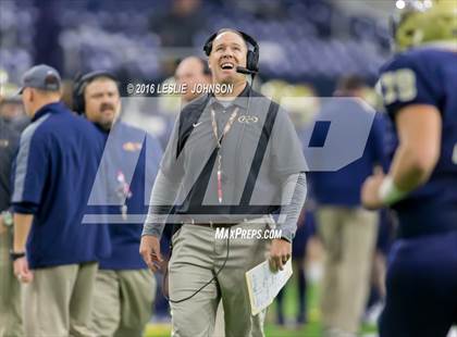 Thumbnail 1 in Klein Collins vs. DeSoto (UIL 6A Division II Semifinal) photogallery.