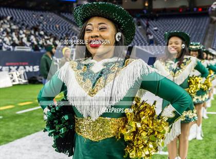 Thumbnail 3 in Klein Collins vs. DeSoto (UIL 6A Division II Semifinal) photogallery.