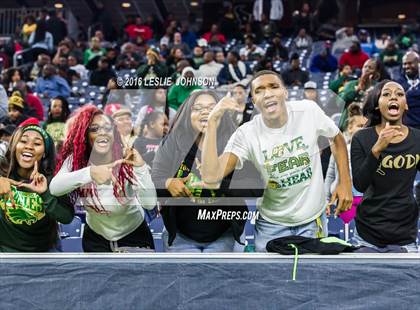 Thumbnail 3 in Klein Collins vs. DeSoto (UIL 6A Division II Semifinal) photogallery.
