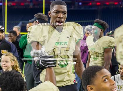 Thumbnail 2 in Klein Collins vs. DeSoto (UIL 6A Division II Semifinal) photogallery.
