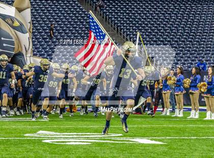 Thumbnail 1 in Klein Collins vs. DeSoto (UIL 6A Division II Semifinal) photogallery.