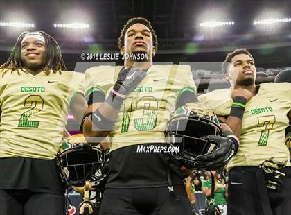 Thumbnail 2 in Klein Collins vs. DeSoto (UIL 6A Division II Semifinal) photogallery.