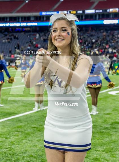 Thumbnail 2 in Klein Collins vs. DeSoto (UIL 6A Division II Semifinal) photogallery.