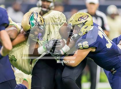 Thumbnail 1 in Klein Collins vs. DeSoto (UIL 6A Division II Semifinal) photogallery.