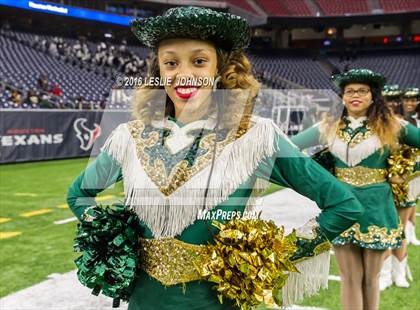 Thumbnail 1 in Klein Collins vs. DeSoto (UIL 6A Division II Semifinal) photogallery.