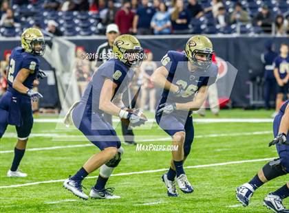 Thumbnail 3 in Klein Collins vs. DeSoto (UIL 6A Division II Semifinal) photogallery.