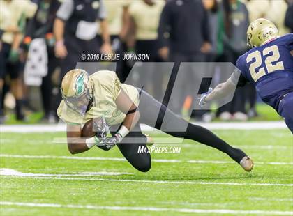 Thumbnail 2 in Klein Collins vs. DeSoto (UIL 6A Division II Semifinal) photogallery.