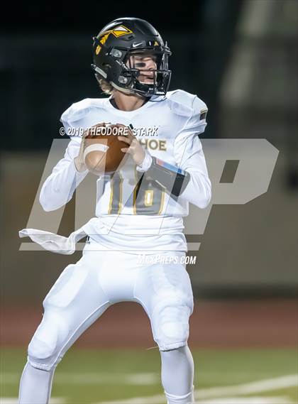 Thumbnail 1 in Arapahoe @ Cherokee Trail photogallery.