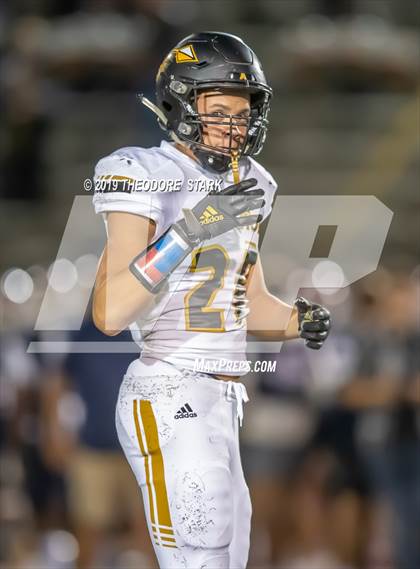 Thumbnail 1 in Arapahoe @ Cherokee Trail photogallery.