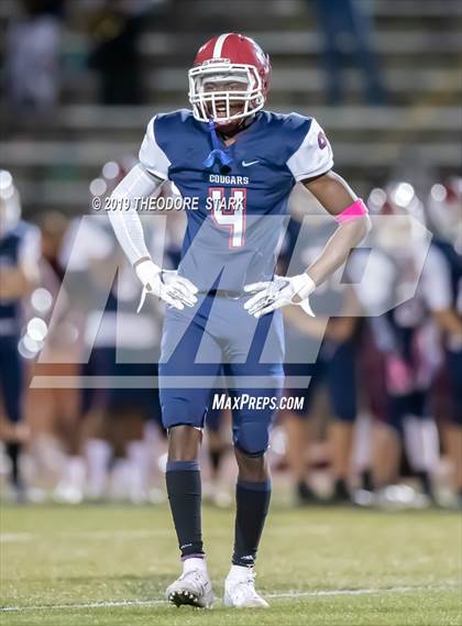 Thumbnail 1 in Arapahoe @ Cherokee Trail photogallery.