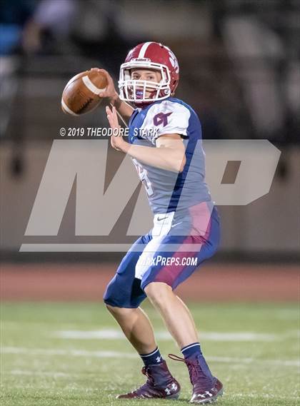 Thumbnail 1 in Arapahoe @ Cherokee Trail photogallery.