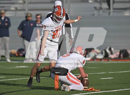 Thumbnail 3 in Bridgeland vs. Waxahachie (UIL 6A D1 Football Regional Playoff) photogallery.