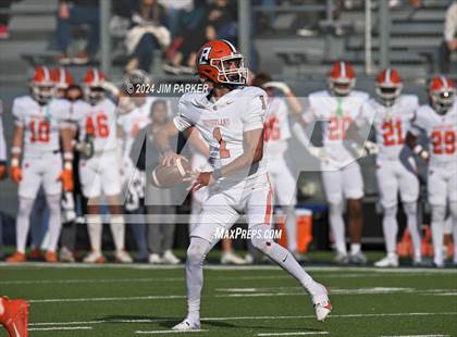 Thumbnail 3 in Bridgeland vs. Waxahachie (UIL 6A D1 Football Regional Playoff) photogallery.