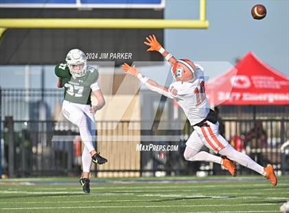 Thumbnail 3 in Bridgeland vs. Waxahachie (UIL 6A D1 Football Regional Playoff) photogallery.