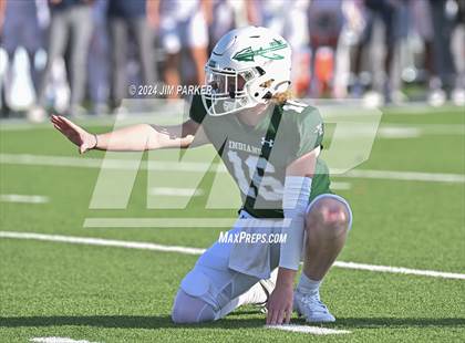 Thumbnail 2 in Bridgeland vs. Waxahachie (UIL 6A D1 Football Regional Playoff) photogallery.