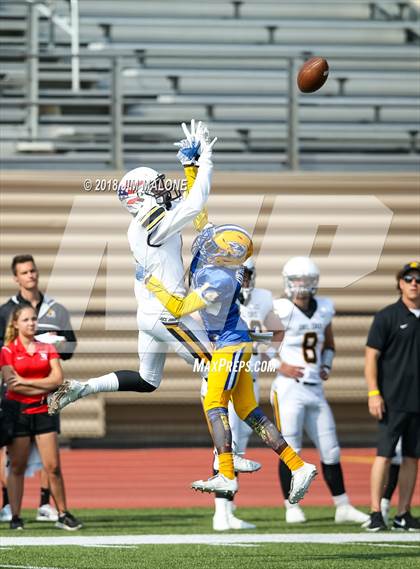 Thumbnail 1 in Del Oro vs. Oak Grove photogallery.