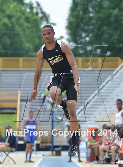 Thumbnail 3 in NCHSAA 2A Track & Field Men Championships photogallery.