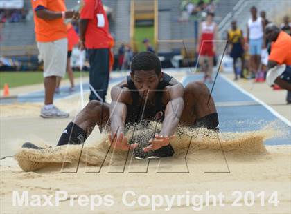 Thumbnail 1 in NCHSAA 2A Track & Field Men Championships photogallery.