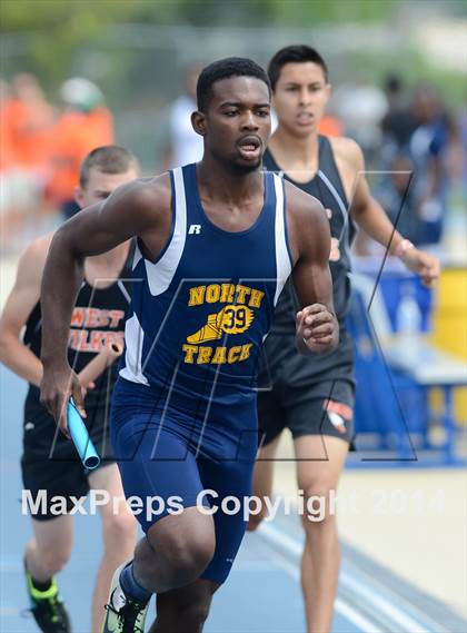 Thumbnail 3 in NCHSAA 2A Track & Field Men Championships photogallery.