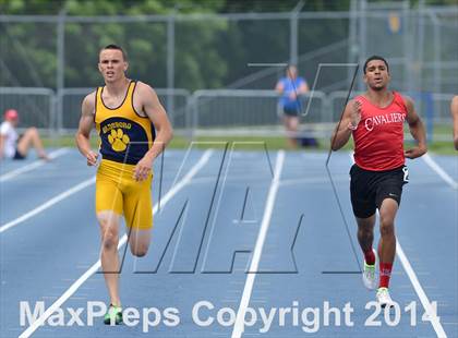 Thumbnail 1 in NCHSAA 2A Track & Field Men Championships photogallery.