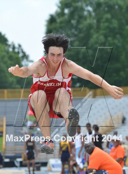 Thumbnail 2 in NCHSAA 2A Track & Field Men Championships photogallery.