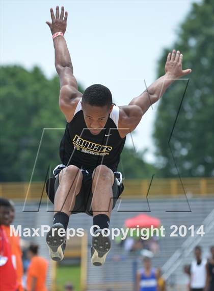 Thumbnail 3 in NCHSAA 2A Track & Field Men Championships photogallery.