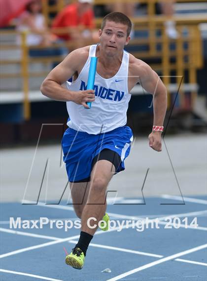 Thumbnail 3 in NCHSAA 2A Track & Field Men Championships photogallery.